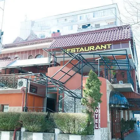 格罗布斯酒店 3*